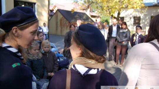 Słodki Dzień Papieski z rodziną i teatrem w tle