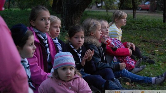 Słodki Dzień Papieski z rodziną i teatrem w tle