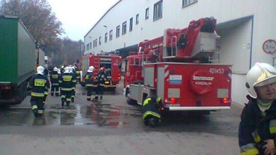 Pożar i ewakuacja zakładu w Celejowie