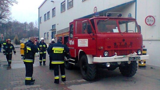 Pożar i ewakuacja zakładu w Celejowie