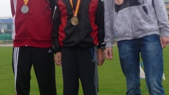 Medale w słońcu i deszczu Medale w słońcu i deszczu