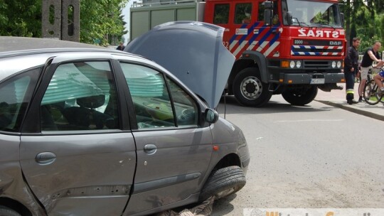 Wypadek w Uninie. Ciężarna kobieta w szpitalu