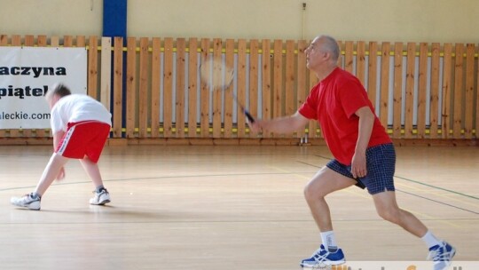 Badminton, tenis, koszykówka, pływanie - święto miasta i powiatu na sportowo