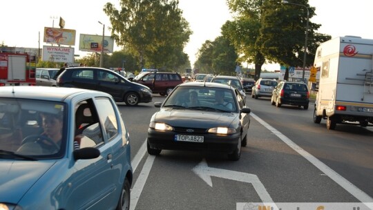 Wypadek w Lipówkach z udziałem trzech aut