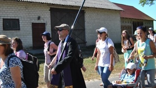 Za krokiem krok ? pielgrzymka dzień po dniu