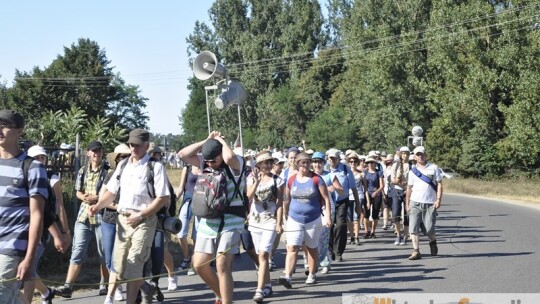 Za krokiem krok ? pielgrzymka dzień po dniu