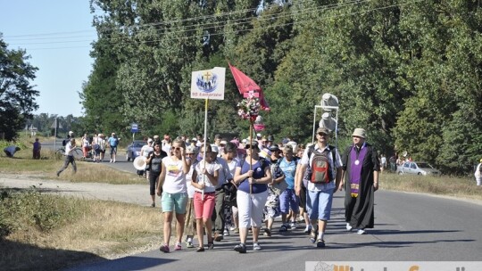 Za krokiem krok ? pielgrzymka dzień po dniu