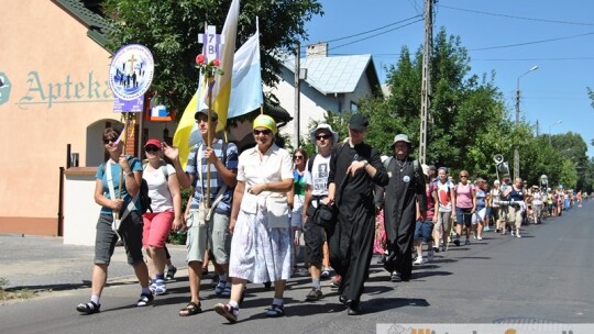 Za krokiem krok ? pielgrzymka dzień po dniu