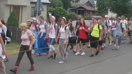 Za krokiem krok ? pielgrzymka dzień po dniu