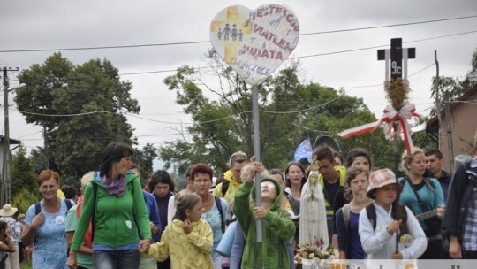 Za krokiem krok ? pielgrzymka dzień po dniu