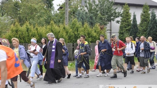 Za krokiem krok ? pielgrzymka dzień po dniu