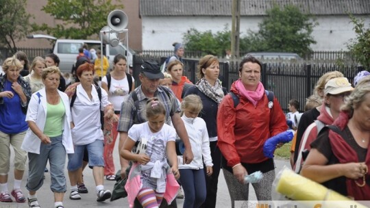 Za krokiem krok ? pielgrzymka dzień po dniu