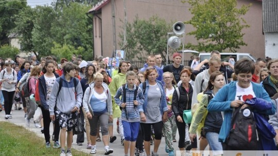 Za krokiem krok ? pielgrzymka dzień po dniu