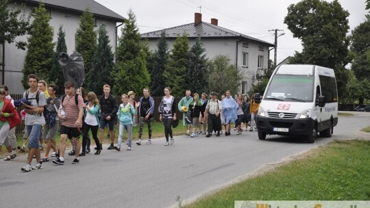 Za krokiem krok ? pielgrzymka dzień po dniu