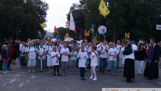 Za krokiem krok ? pielgrzymka dzień po dniu