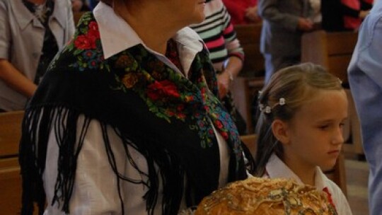 Skromne parafialne dożynki w Garwolinie Skromne parafialne dożynki w Garwolinie