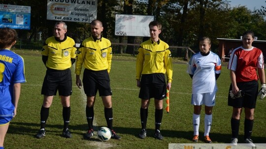 Słaba skuteczność piłkarek i porażka w III lidze (video)