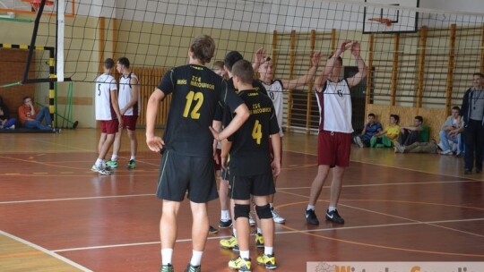 Grali towarzysko o puchar dyrektora