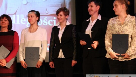 Kochać ojczyznę to nie wstyd Kochać ojczyznę to nie wstyd