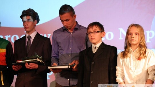 Kochać ojczyznę to nie wstyd Kochać ojczyznę to nie wstyd