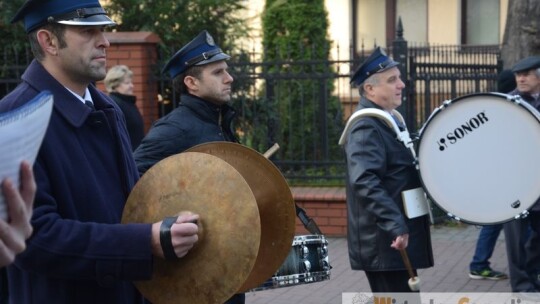 Kochać ojczyznę to nie wstyd Kochać ojczyznę to nie wstyd
