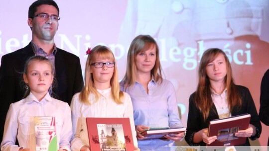 Kochać ojczyznę to nie wstyd Kochać ojczyznę to nie wstyd