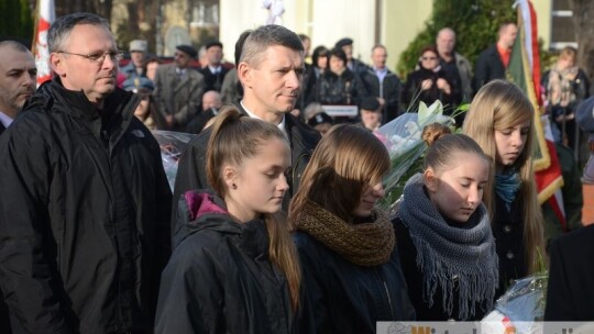 Kochać ojczyznę to nie wstyd Kochać ojczyznę to nie wstyd