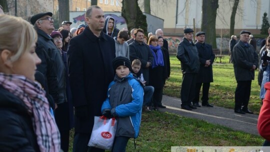 Kochać ojczyznę to nie wstyd Kochać ojczyznę to nie wstyd
