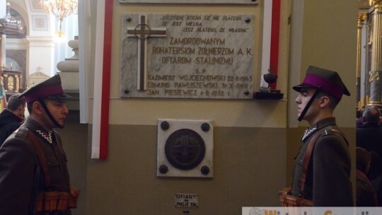 Kochać ojczyznę to nie wstyd Kochać ojczyznę to nie wstyd