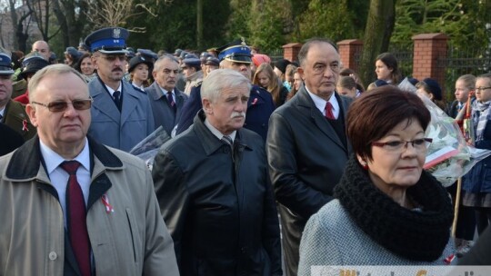 Kochać ojczyznę to nie wstyd Kochać ojczyznę to nie wstyd
