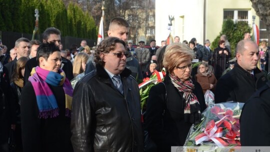 Kochać ojczyznę to nie wstyd Kochać ojczyznę to nie wstyd