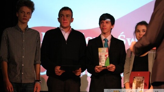 Kochać ojczyznę to nie wstyd Kochać ojczyznę to nie wstyd