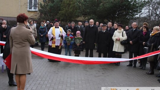 Długo wyczekiwane przecięcie wstęgi w Parysowie