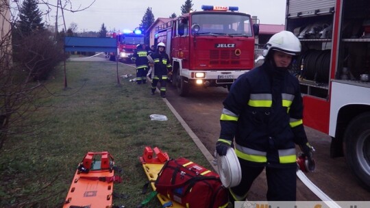 Maciejowice: Pożar od nieszczelnego zbiornika paliwa