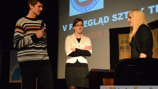 O HIV i AIDS ze sceny teatru