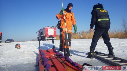 Strażacy ćwiczą w ekstremalnych warunkach