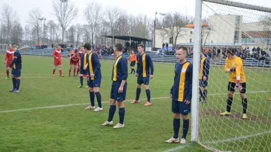 Ożarowianka lepsza od Wilgi. Podwójna czerwień GKS