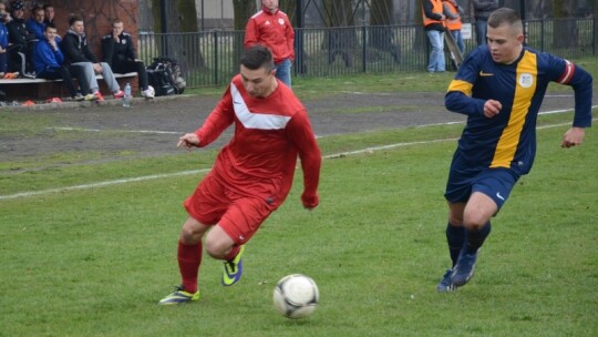 Ożarowianka lepsza od Wilgi. Podwójna czerwień GKS