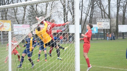 Ożarowianka lepsza od Wilgi. Podwójna czerwień GKS