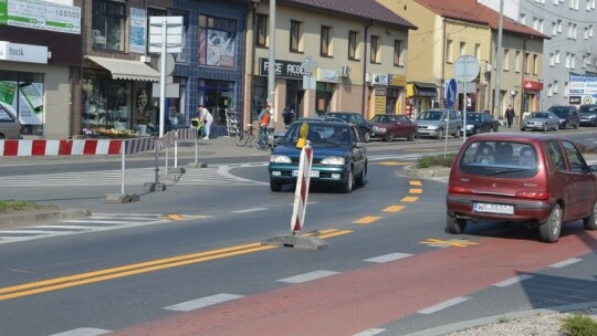 Budują rondo pod market. Początek utrudnień w ruchu