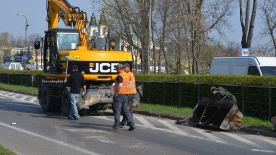 Budują rondo pod market. Początek utrudnień w ruchu