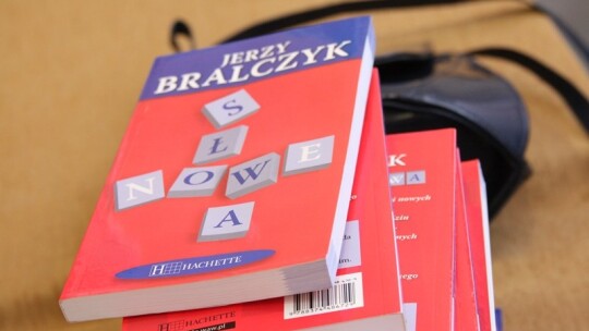 Profesor Bralczyk, mistrzowie ortografii i dyktando z błędem