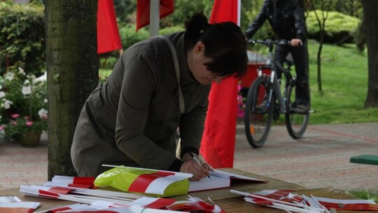 Polska! Biało-czerwoni! jak świętujemy Dzień Flagi?