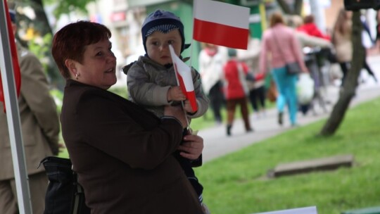 Polska! Biało-czerwoni! jak świętujemy Dzień Flagi?