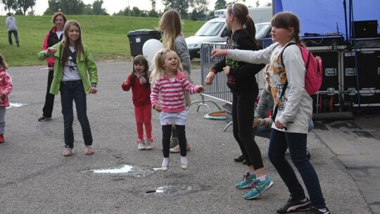 Rodzinny piknik na Zarzeczu i wieczór pełen atrakcji