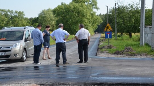 Gm. Łaskarzew: Inwestują w drogi i chodniki