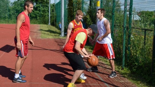 Jak lato, to pora na streetball