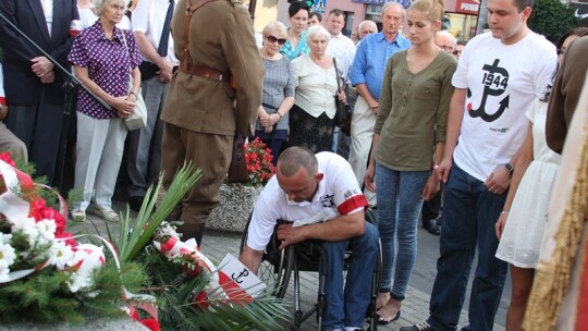 Wybiła Godzina ?W? ? Cześć i chwała bohaterom! [video]