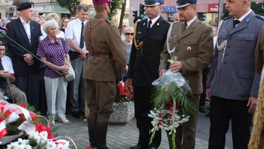 Wybiła Godzina ?W? ? Cześć i chwała bohaterom! [video]