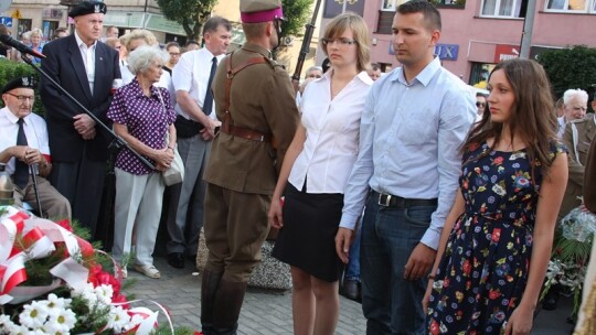 Wybiła Godzina ?W? ? Cześć i chwała bohaterom! [video]